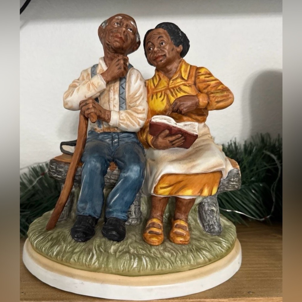 Homco Elderly Couple Sculpture in Blue and Orange